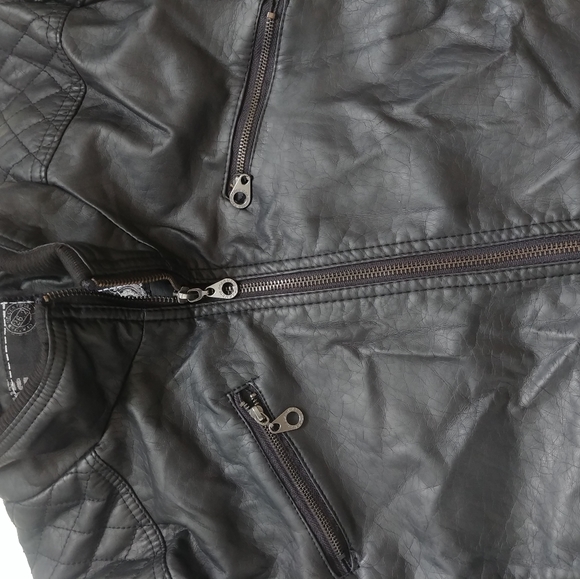 Faux-leather ladies motto jacket - Picture 8 of 8